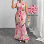 Plus-size Womens Round-neck Pleated Dress With A Traditional Chinese-style Print